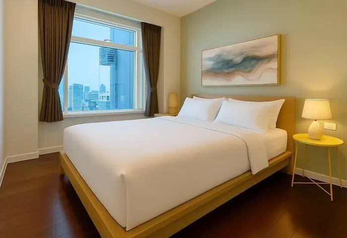 Cozy High-rise Escape In The Heart Of Bangkok! 방콕
