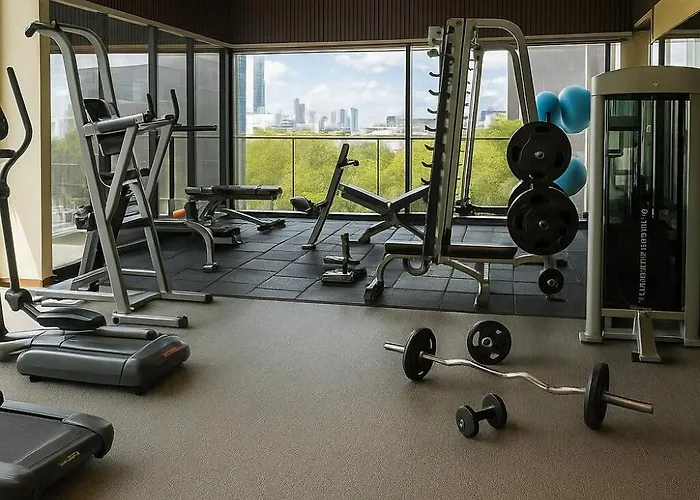 Cozy High-rise Escape In The Heart Of Bangkok!